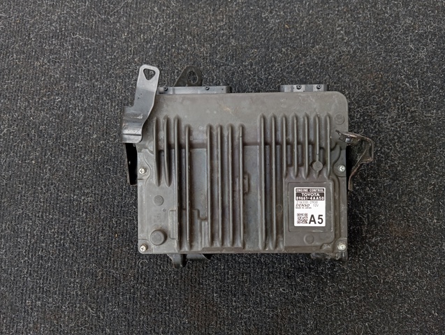 Блок двигуна 896614AA50 TOYOTA