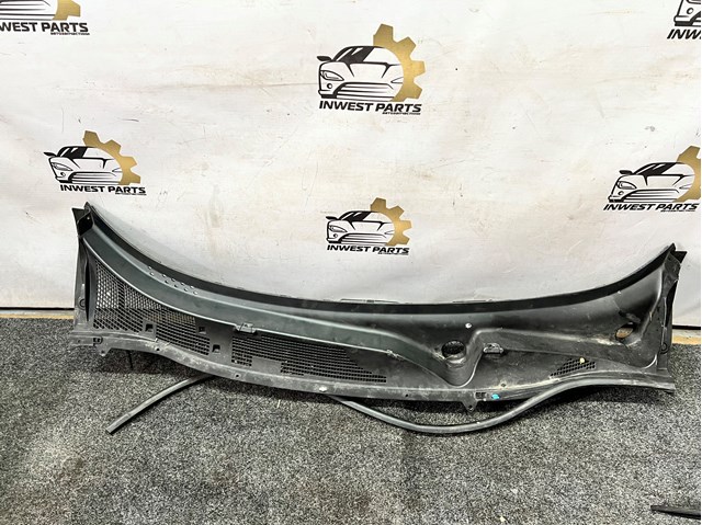 Водостік лобового скла, жабо F63001KEEA NISSAN