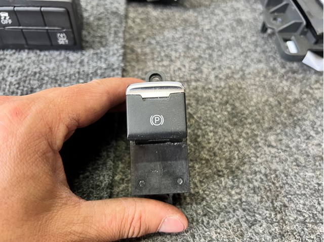 G46C66EP0A Mazda