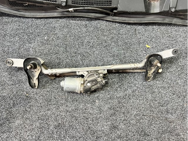 Трапеція щіток лобового скла GHP967360A MAZDA
