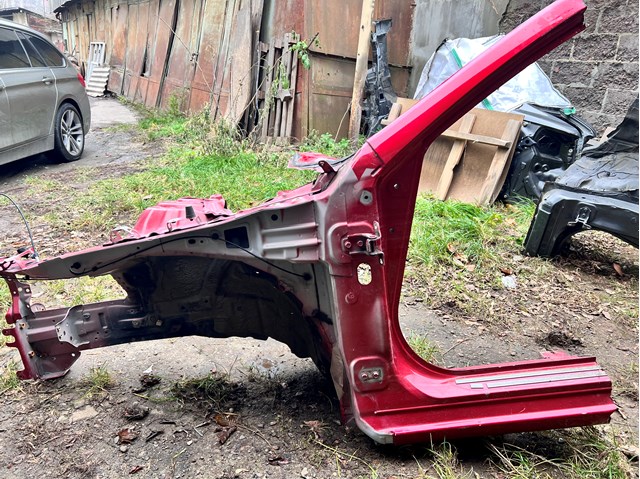 Стійка кузова передня, ліва GHY371221 MAZDA