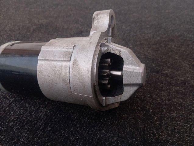 Стартер PY0118400 MAZDA