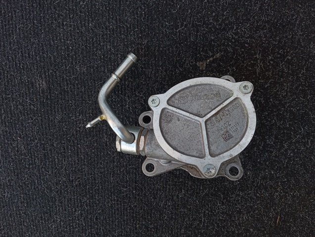 Насос вакуумний SH1518G00A MAZDA