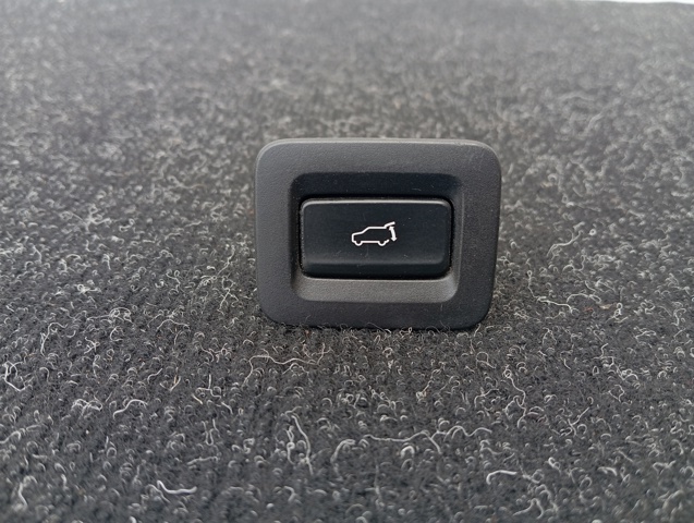 Кнопка приводу замка задніх 3/5 дверей (ляди) TK4866LR0 MAZDA