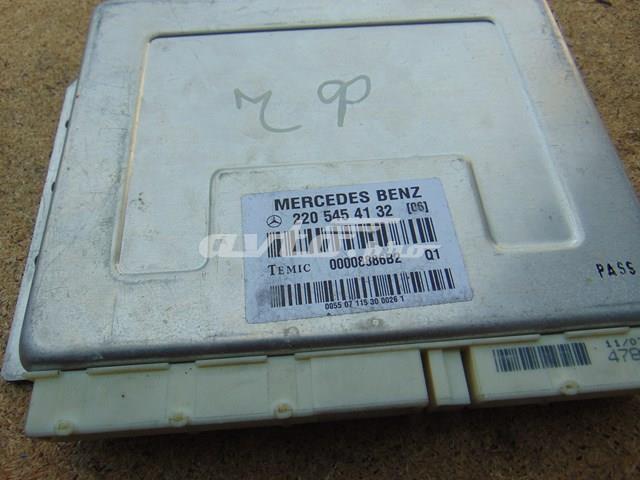 Блок керування пневмопідвіскою A2205454132 MERCEDES