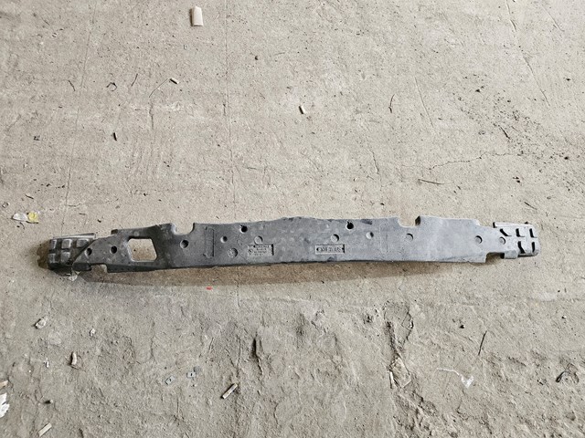 Наповнювач бампера переднього 51117200709 BMW