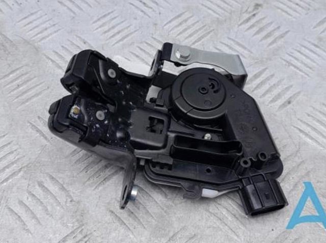 Замок кришки багажника 6935047060 TOYOTA