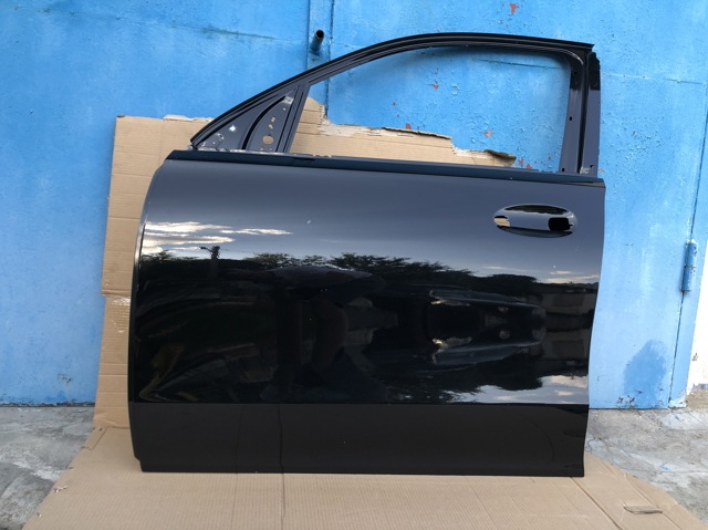 Двері кабіни 1677200500 MERCEDES