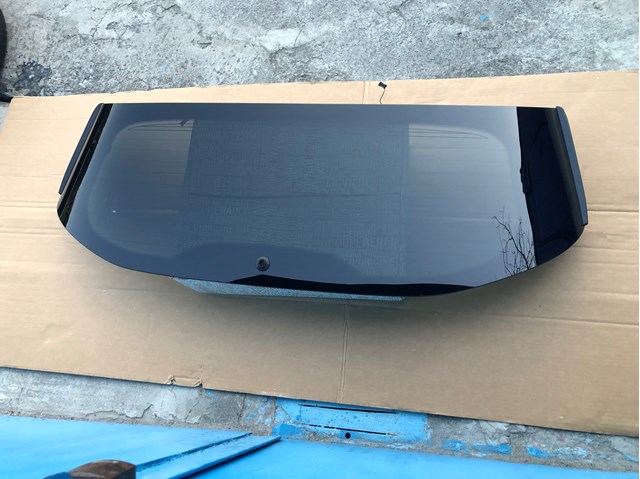 Скло кришки багажника 1872637 FORD