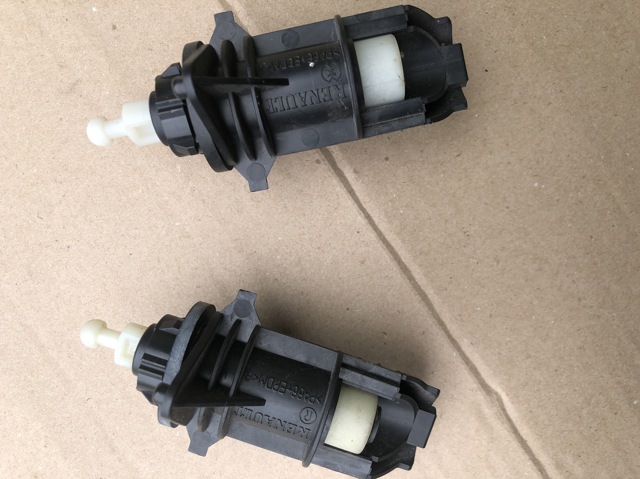Гідрокоректор фар 260565741R RENAULT