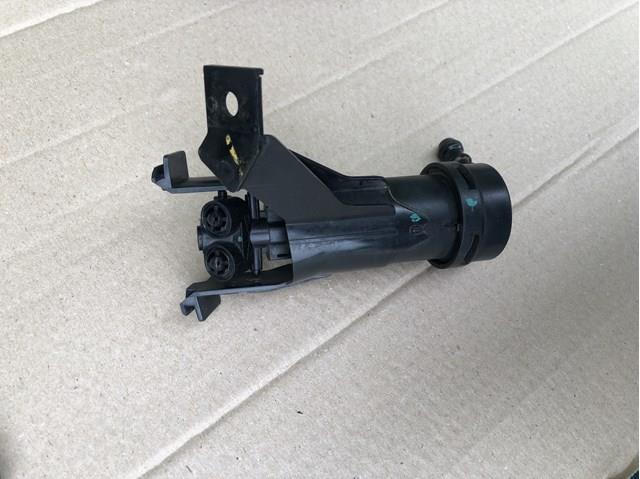 Форсунка омивача фари передньої, лівою 28642JN00A NISSAN
