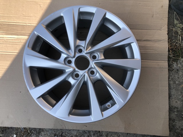 Диски литі (легкосплавні, титанові) 4261133F60 TOYOTA