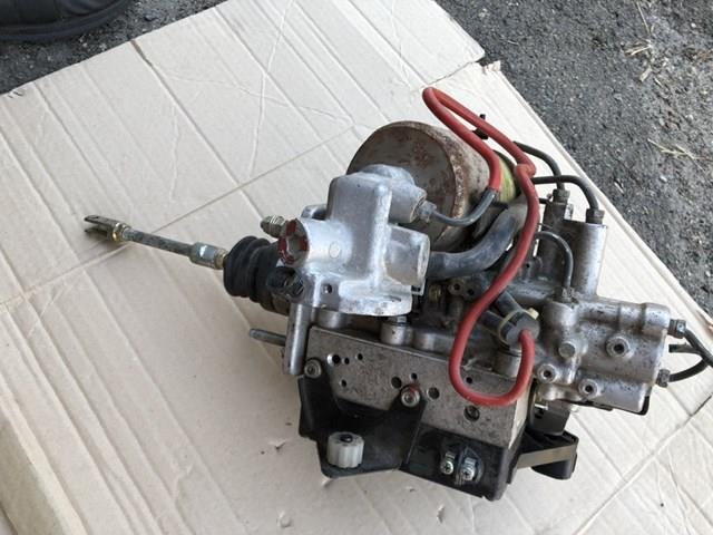 Насос АБС (ABS) головного гальмівного циліндру 4707060050 TOYOTA