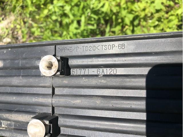 Накладка підніжки 517716A120 TOYOTA