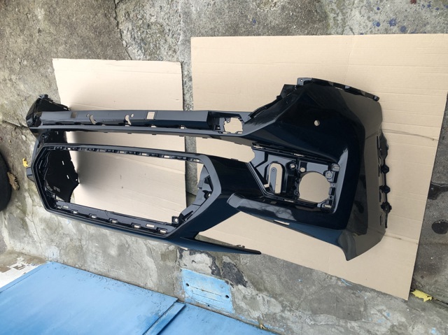 Бампер на авто 521194A954 TOYOTA