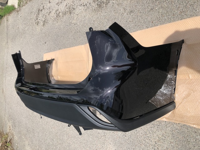 Бампер задній 521590E922 TOYOTA