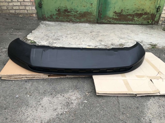 Спліттер переднього бампера 57A8070619B9 VAG