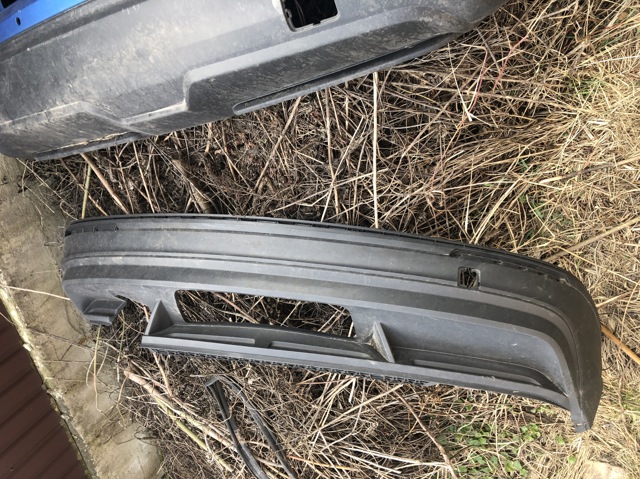 Бампер задній, нижня частина 5NA807521 VAG