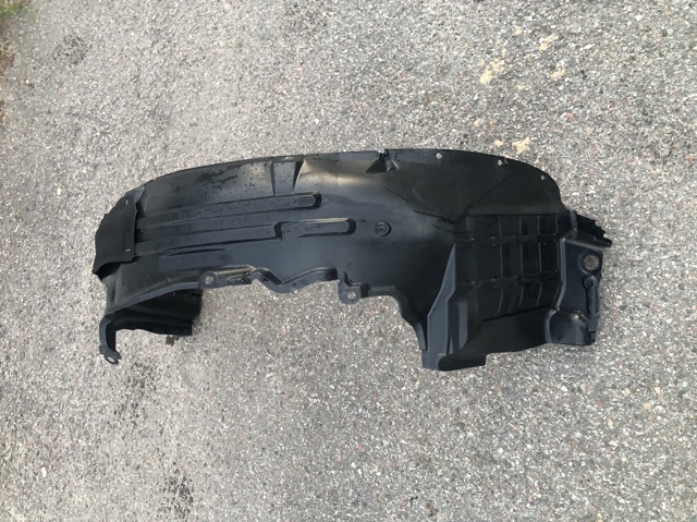 Підкрилок передній лівий 63841AV600 NISSAN