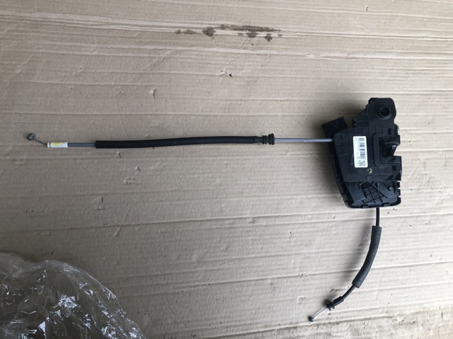 Замок водійських дверей 81310F1010 HYUNDAI