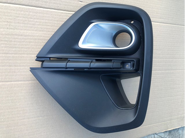 Окантовка фари протитуманною 86521F1610 HYUNDAI