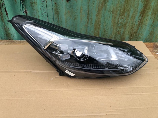 Права блок фара 92102F1500 HYUNDAI