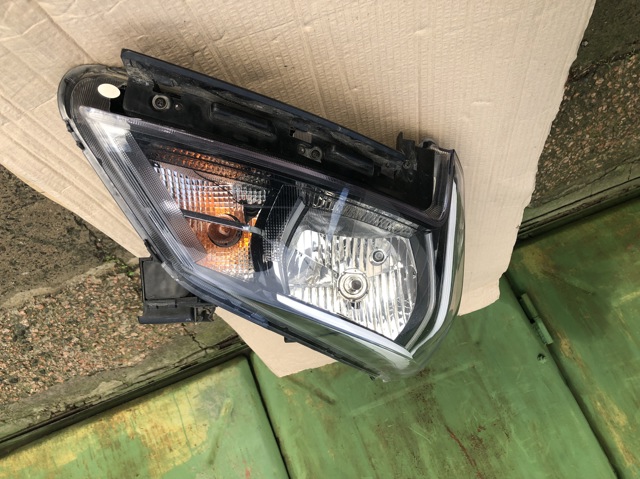 Фара комбінована, передня 92102H0500 HYUNDAI