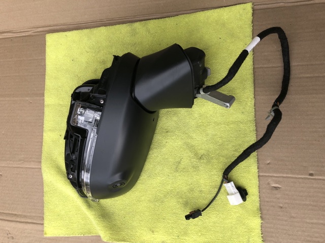 Праве бокове дзеркало 963016UN4C NISSAN