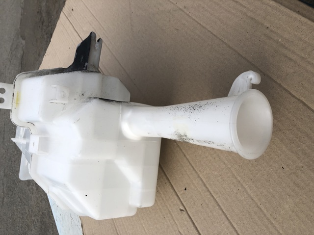 Бачок омивайки 98610J7000 HYUNDAI