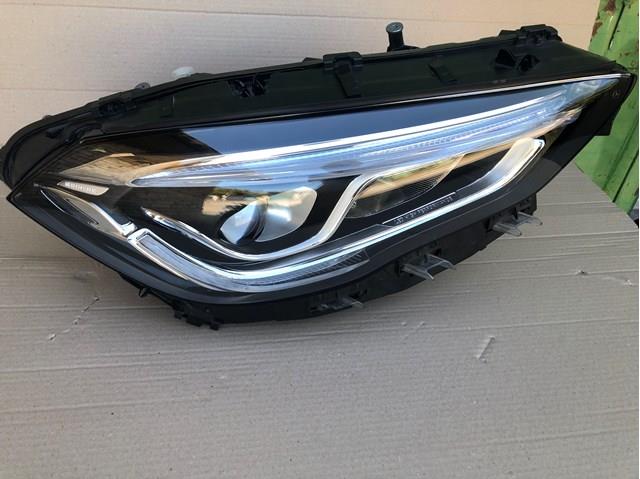 Фара передня права A2479067801 MERCEDES