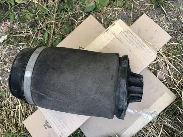 Пневморессора задня A2923200525 MERCEDES