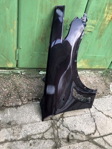 Переднє праве крило F31001CAAA NISSAN