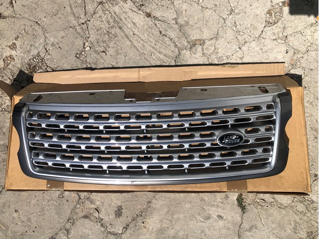 Решітка LR055881 LAND ROVER