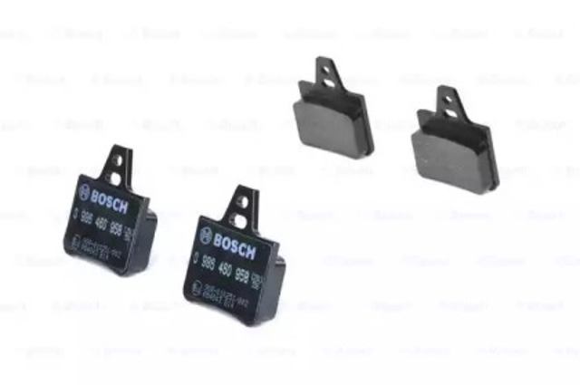 Колодки гальмівні задні, дискові 0986460958 BOSCH