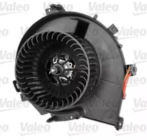 Двигун вентилятора пічки (обігрівача салону) 715224 VALEO