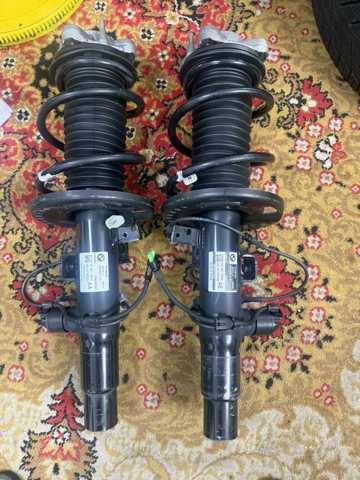 Амортизатор передньої підвіски 37106895054 BMW