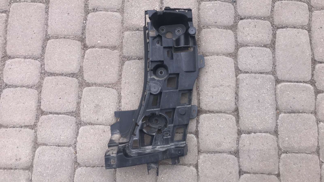 Кронштейн бампера заднього, правий 7420666 BMW