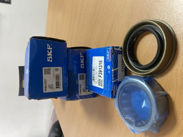 Підшипник ступиці задньої VKBA6787 SKF