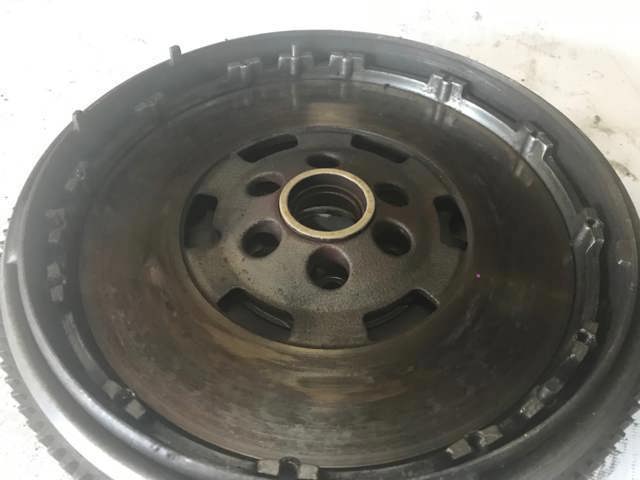 Демпферний маховик 028105264G VAG
