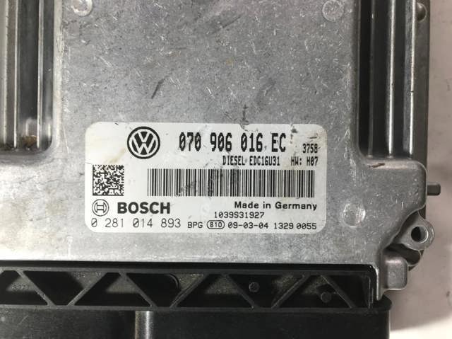 Блок електронного управління Volkswagen Transporter T5