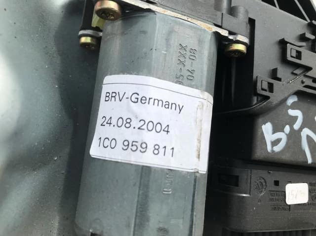 Привід ліфта задній 1C0959811 VAG