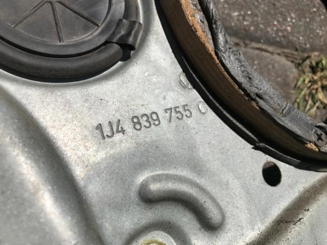 Механізм стеклопод'емника двері задньої, лівої 1J4839729G VAG