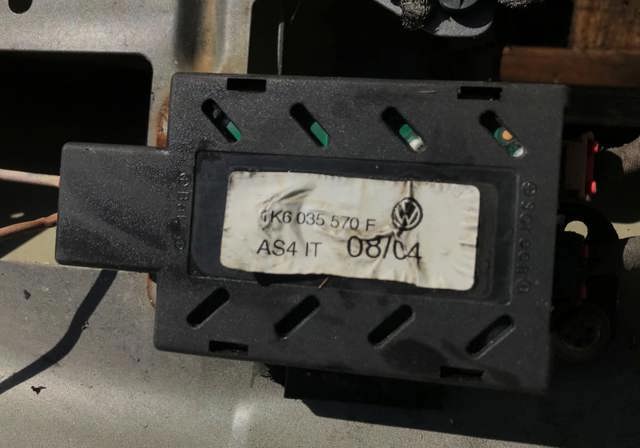 Підсилювач сигналу антени 1K6035570F VAG