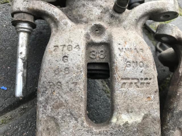 Задній гальмівний супорт лівий 2K5615423A VAG