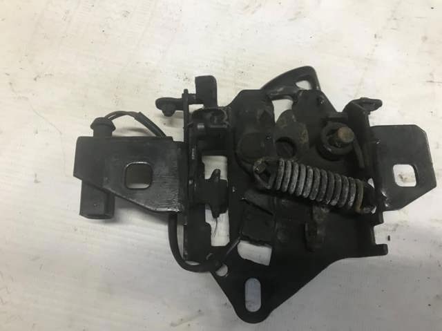 Замок капота 3B0823509T VAG