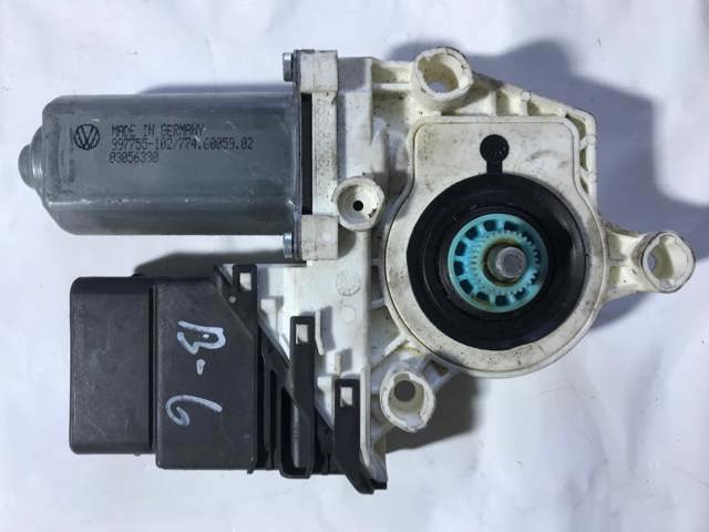 Мотор склопідйомника дверей задніх, правих 3C9959704 VAG