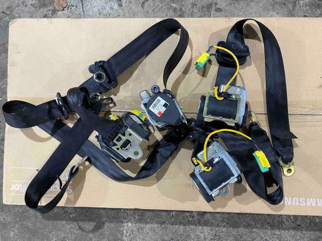 Ремені безпеки 7L0857706D VAG