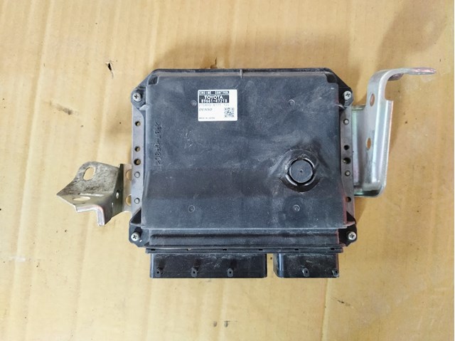 Блок двигуна 8966147210 TOYOTA