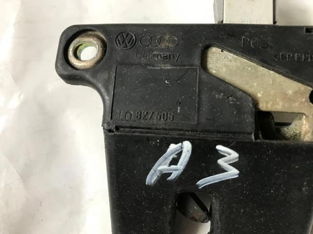 Замок кришки багажника / задніх 3/5-х дверей 8L0827505 VAG