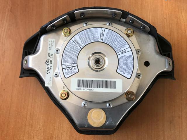 Установка подушки безпеки водія 8L0880201J VAG